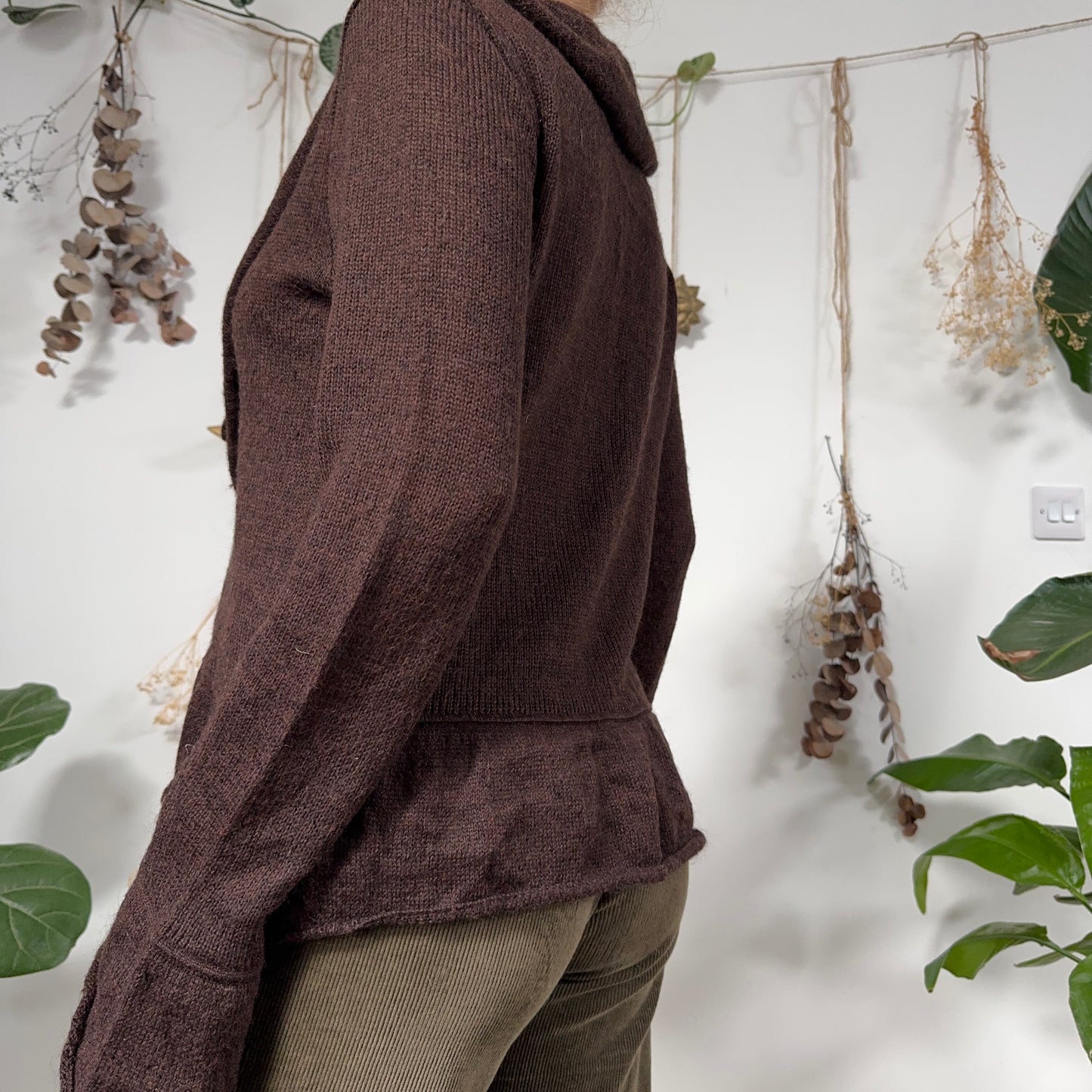 Brown knit cardigan - size L