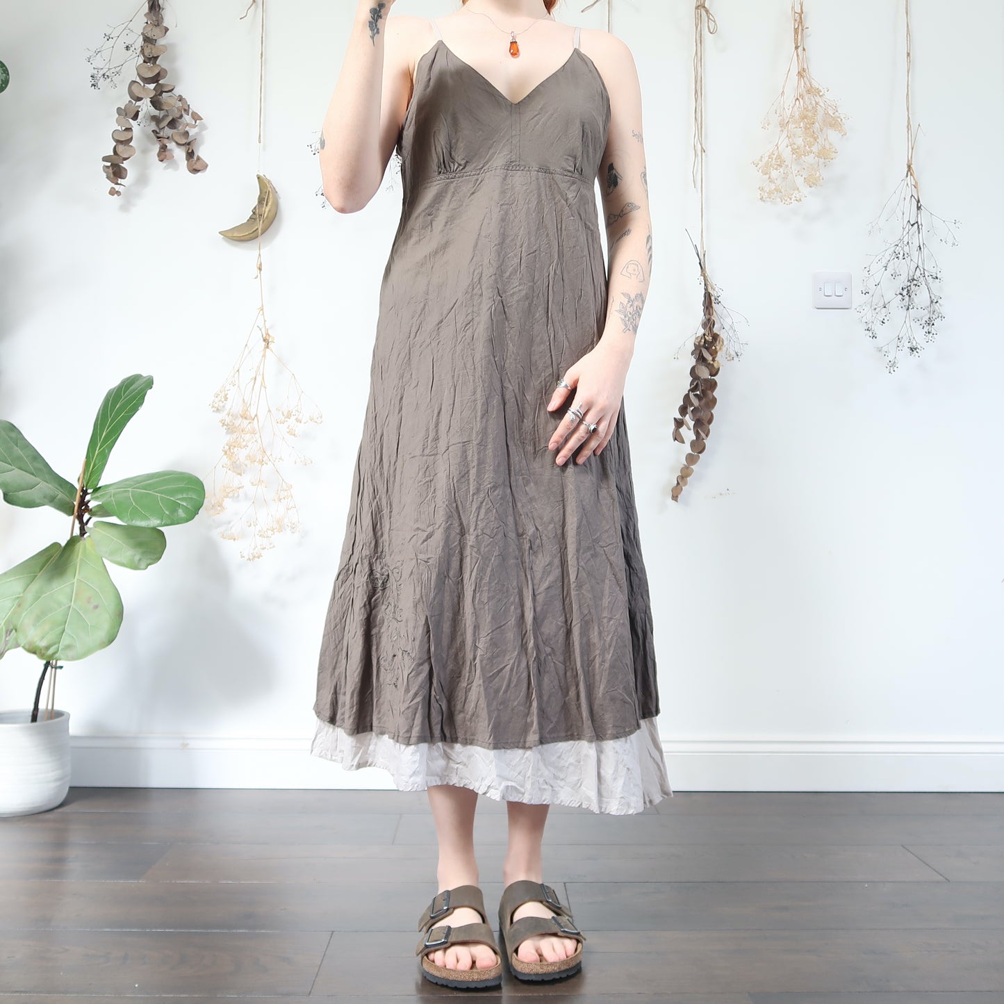 Taupe summer dress - size M