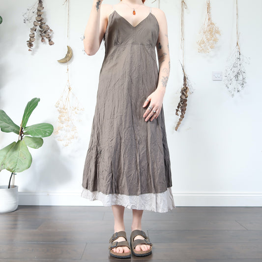 Taupe summer dress - size M