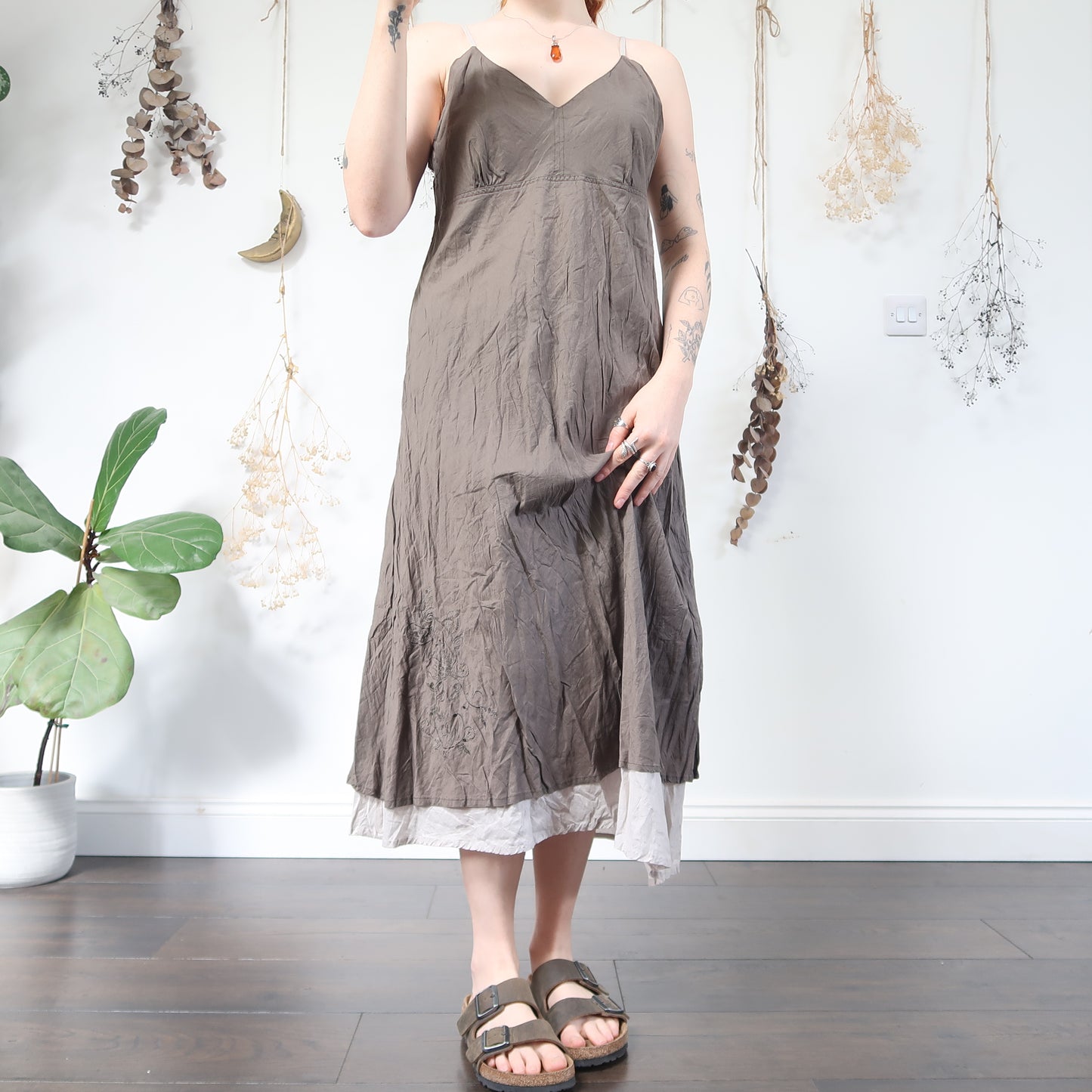 Taupe summer dress - size M