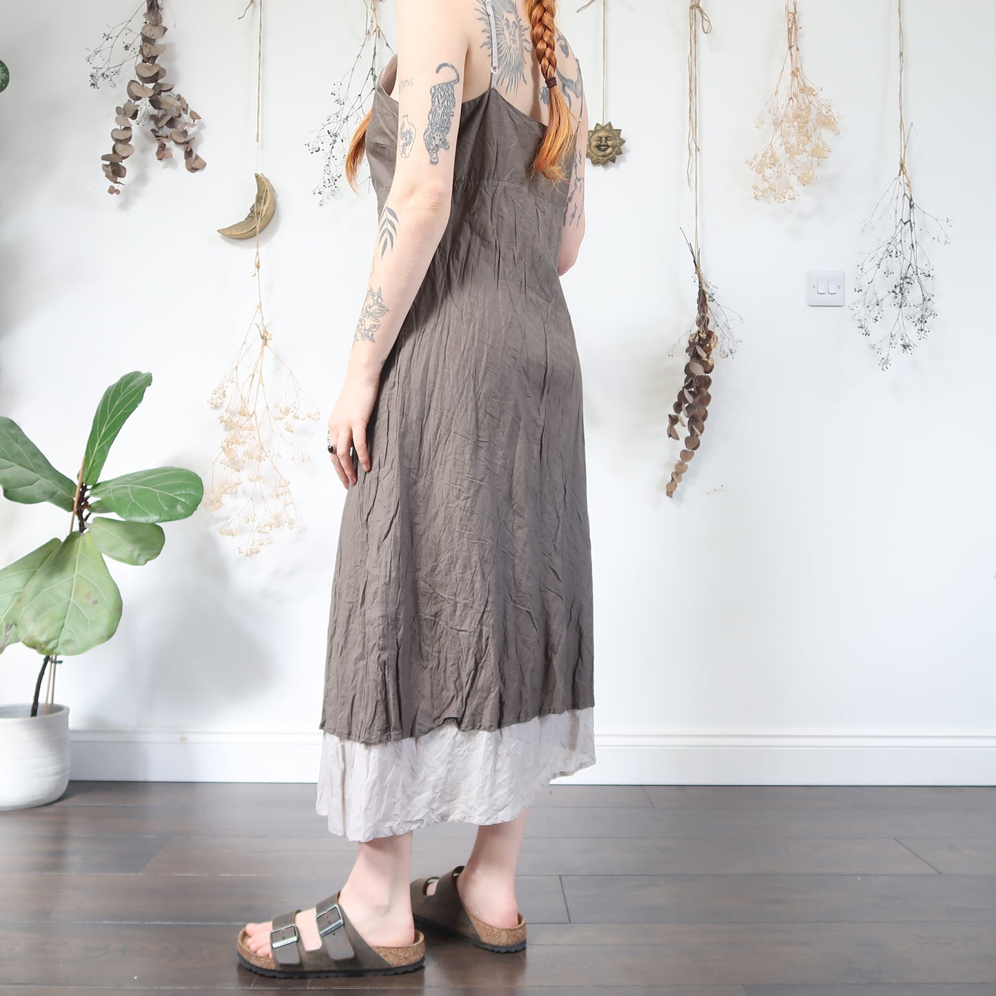 Taupe summer dress - size M