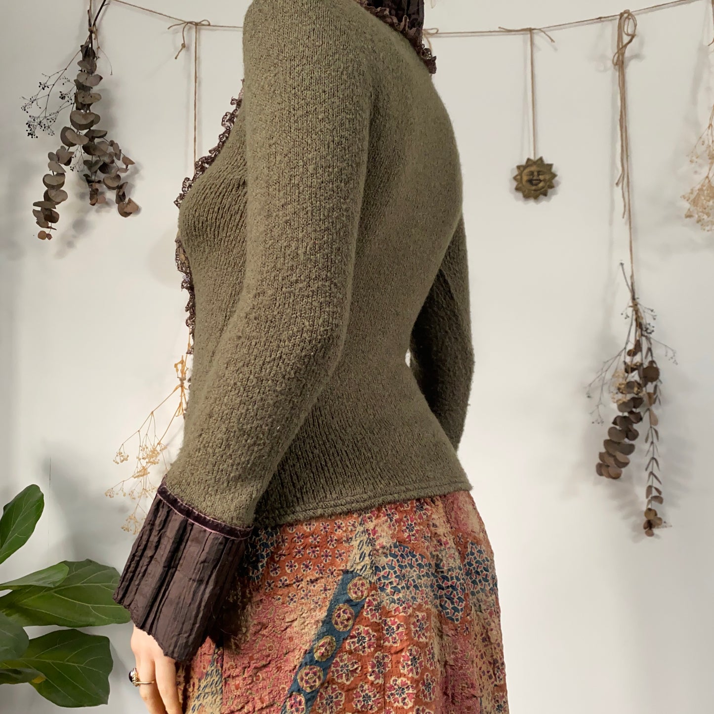 Green knit top - size M/L