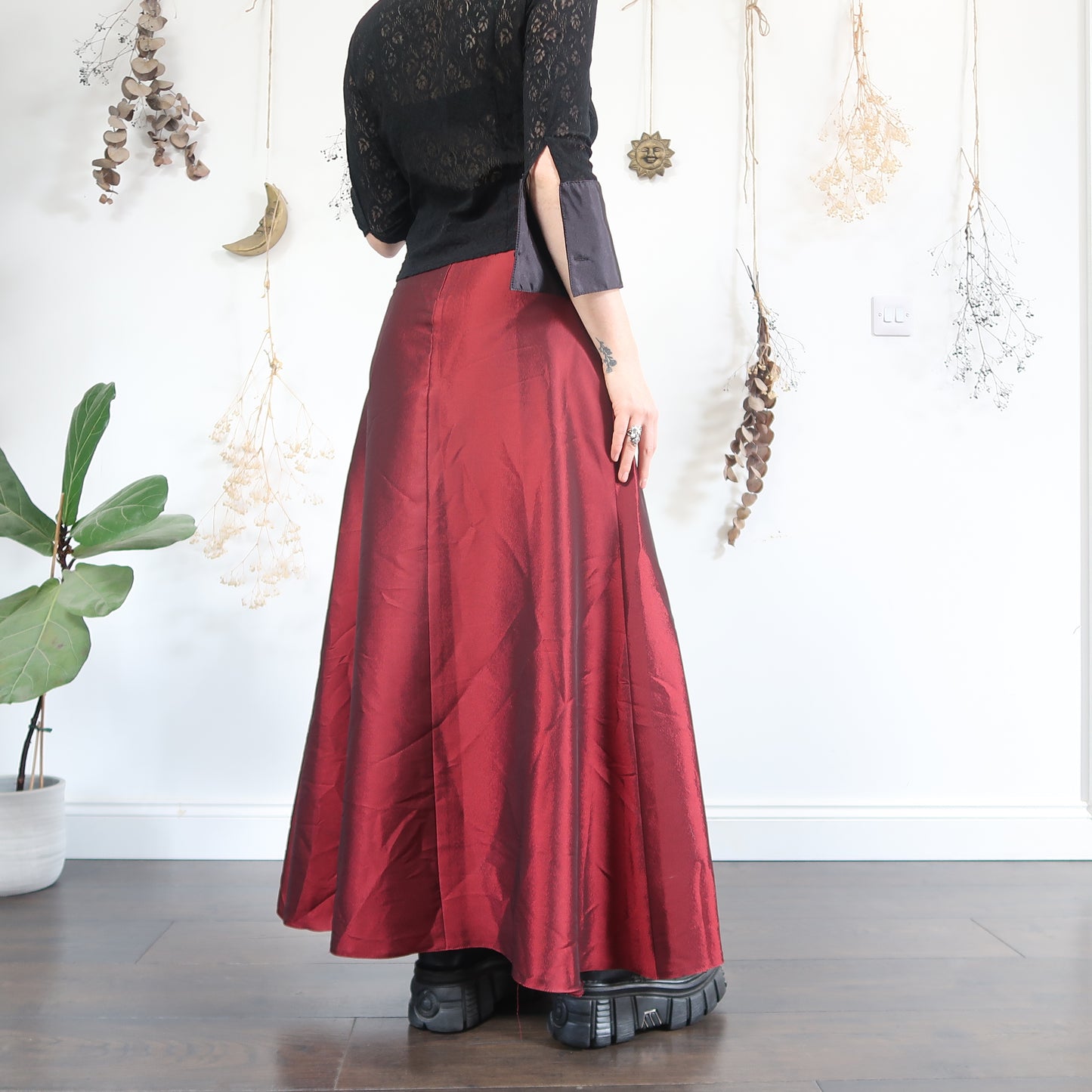 Red iridescent skirt - size S