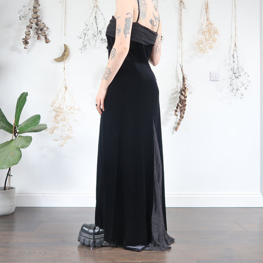 Black velvet dress - size M