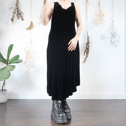 Black velvet dress - size M/L