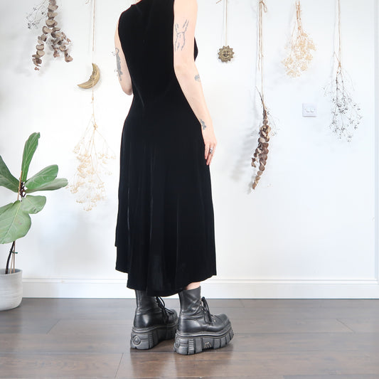 Black velvet dress - size M/L