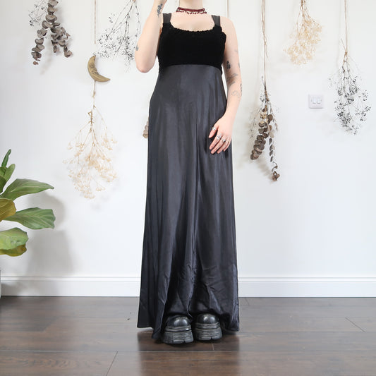 Black dress - size L