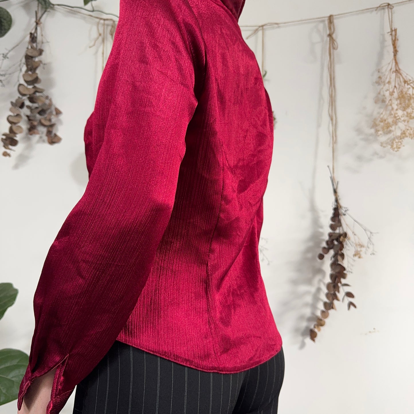 Red iridescent shirt - size L