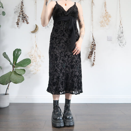 Black velvet embossed dress - size M