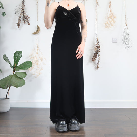 Black velvet dress - size M
