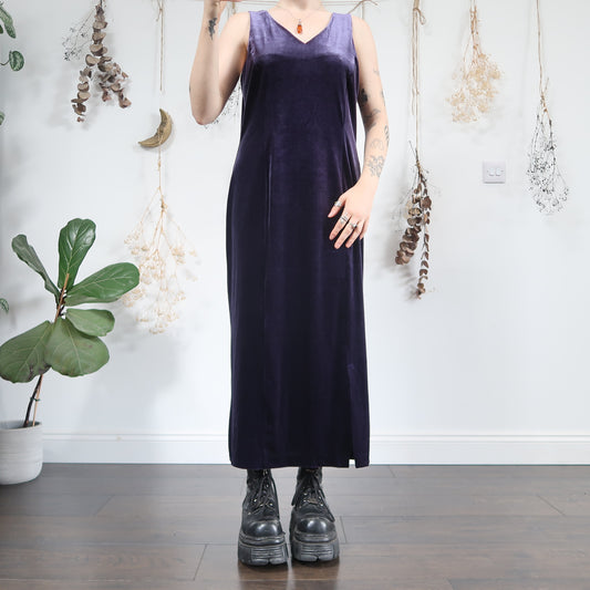 Purple velvet dress - size L