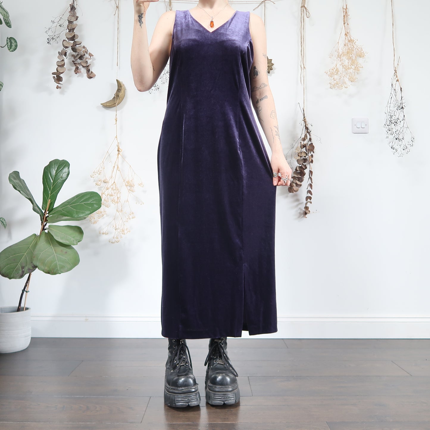 Purple velvet dress - size L