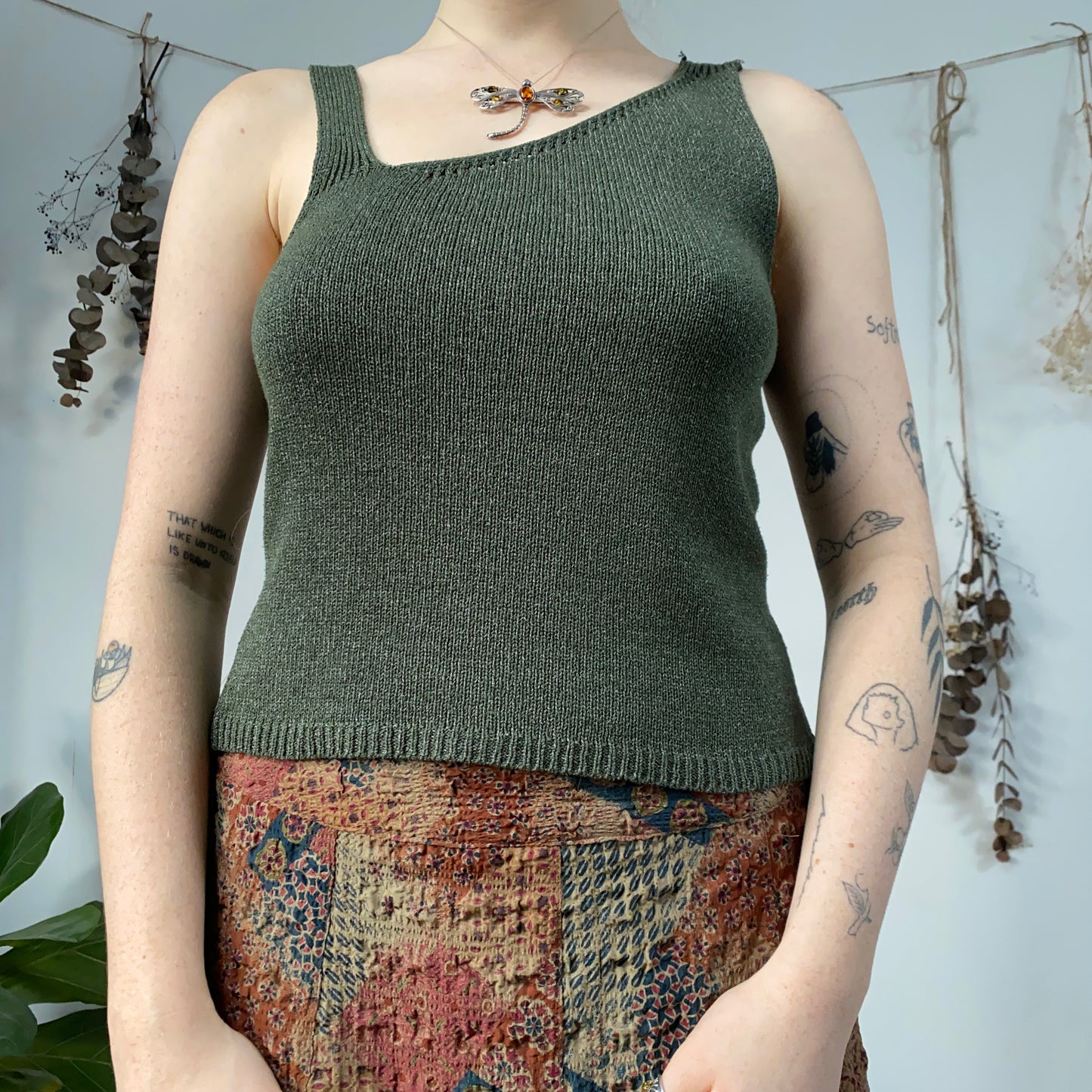 Green knit top - size M
