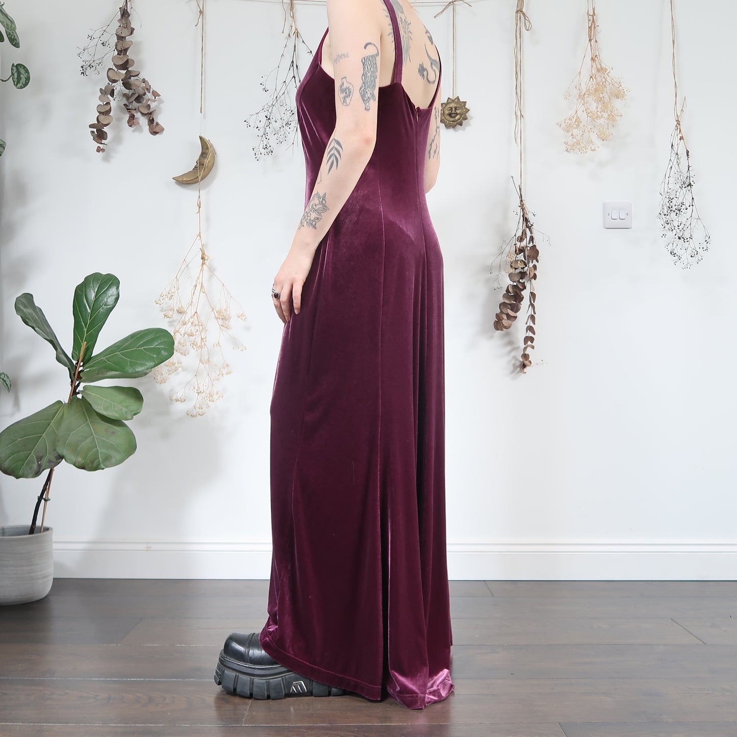 Purple velvet dress - size M