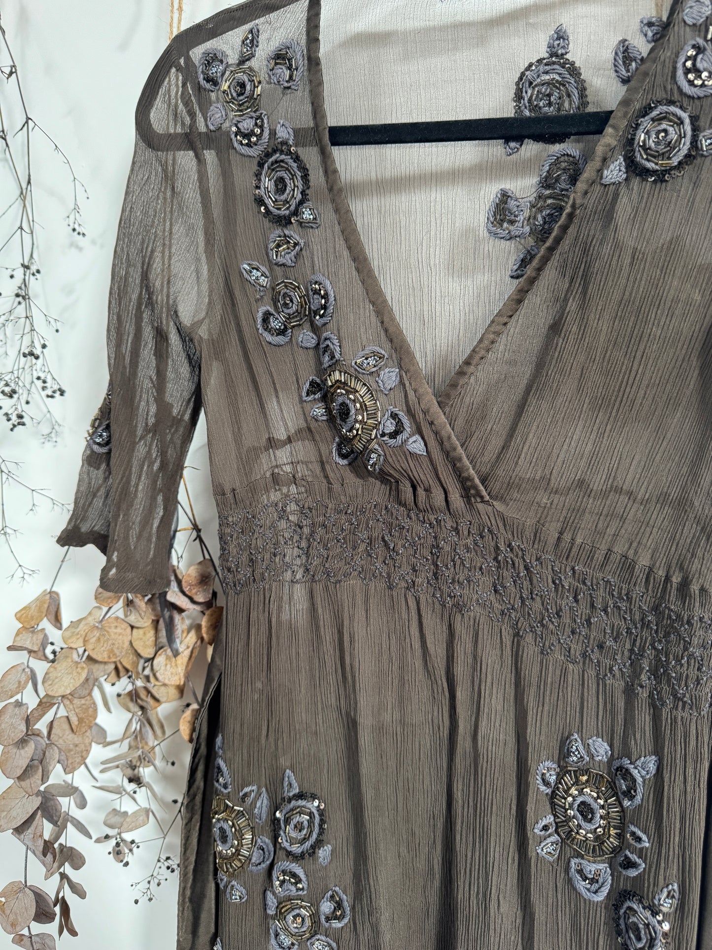 Sheer embroidered dress - size M