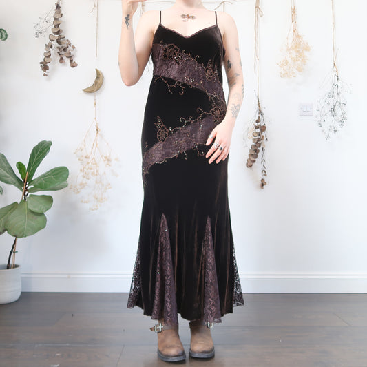 Brown velvet dress - size M/L
