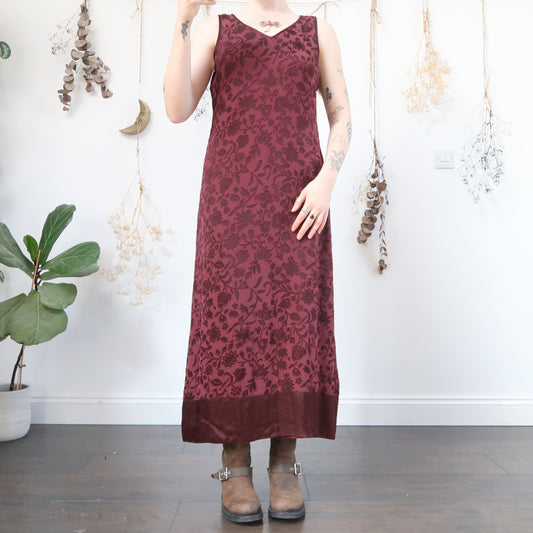 Burgundy dress - size M/L