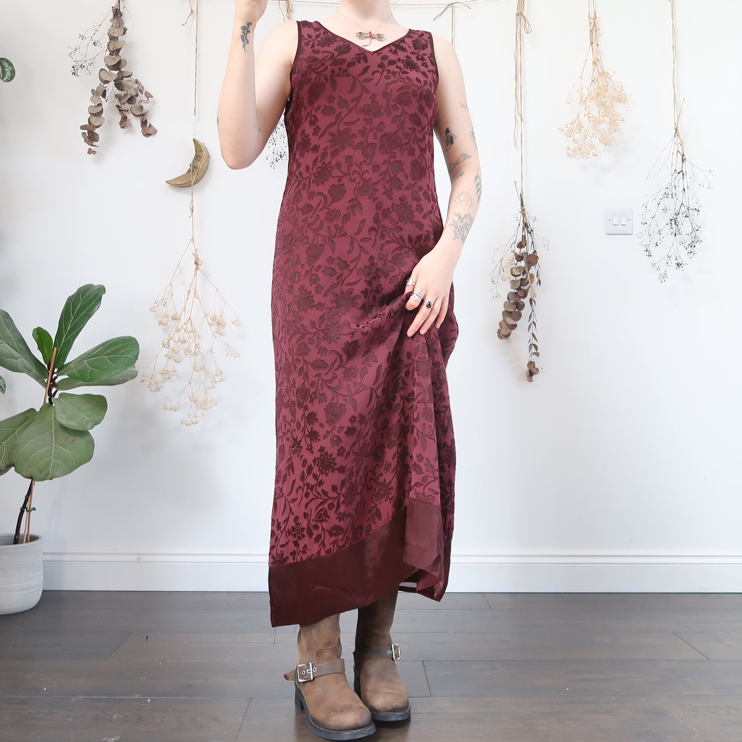 Burgundy dress - size M/L