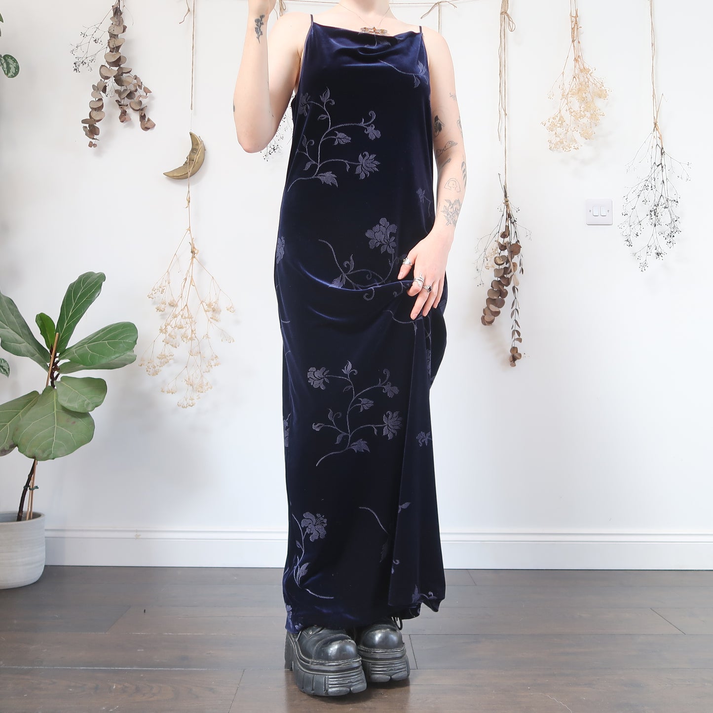 Blue velvet dress - size L