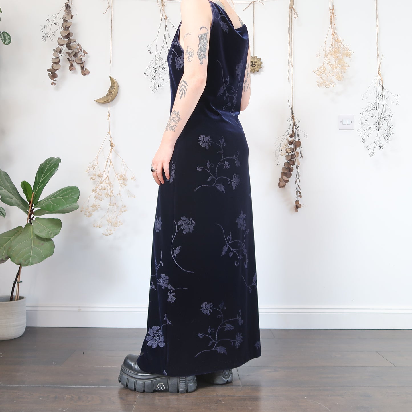 Blue velvet dress - size L