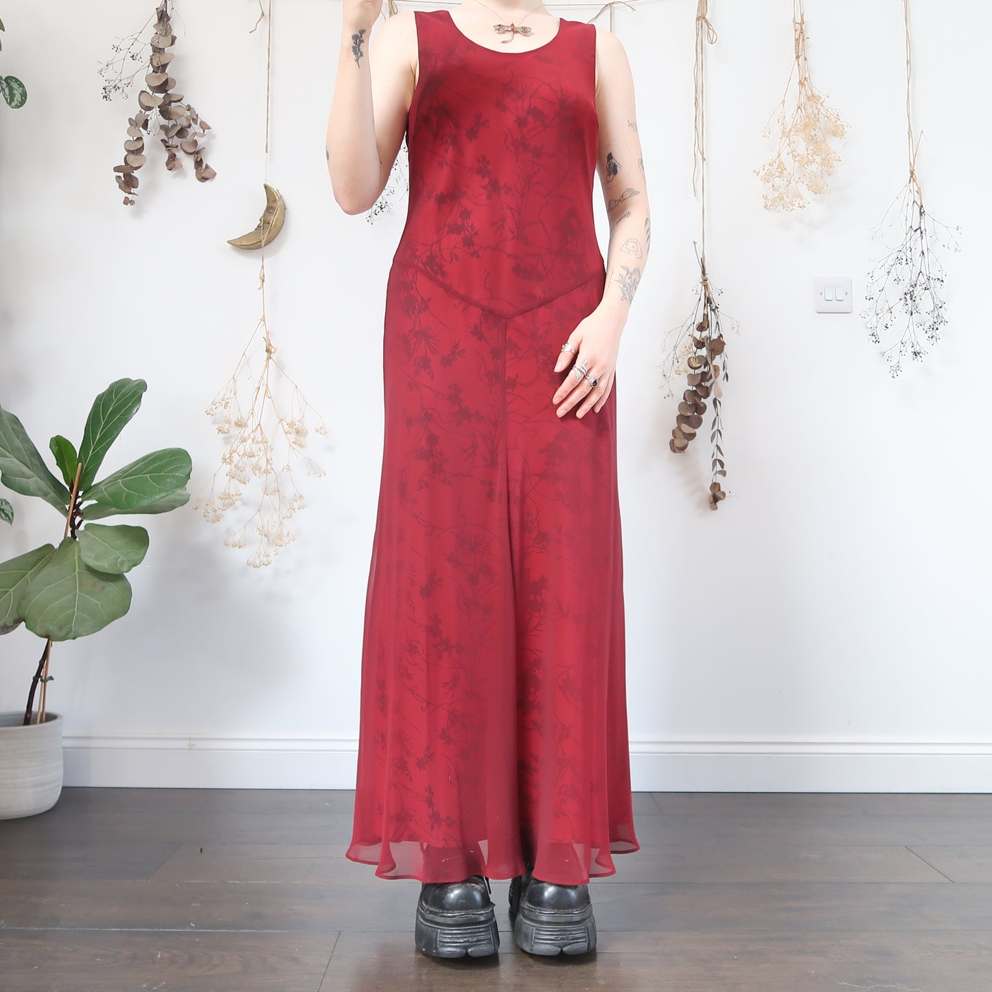 Red floral dress - size M