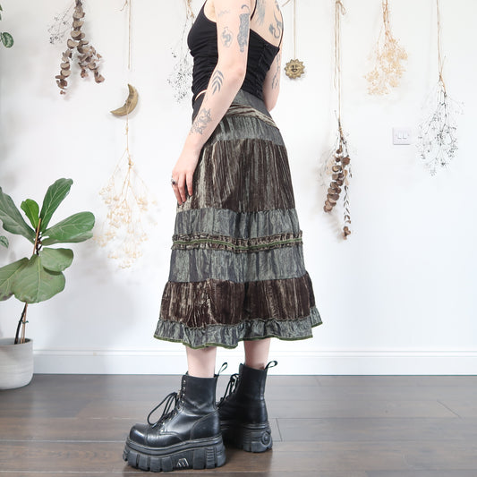 Green tiered skirt - size M