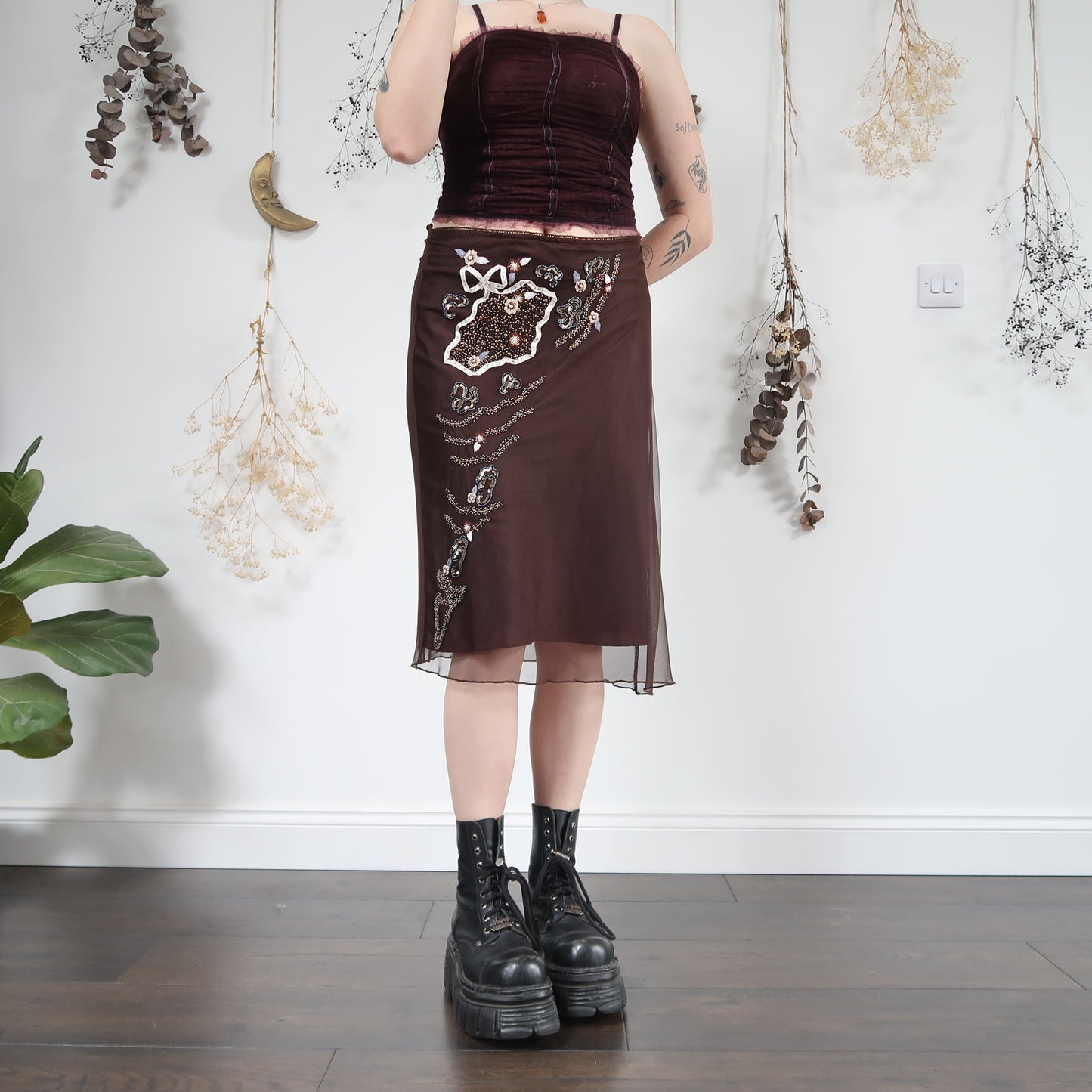 Brown midi skirt - size L