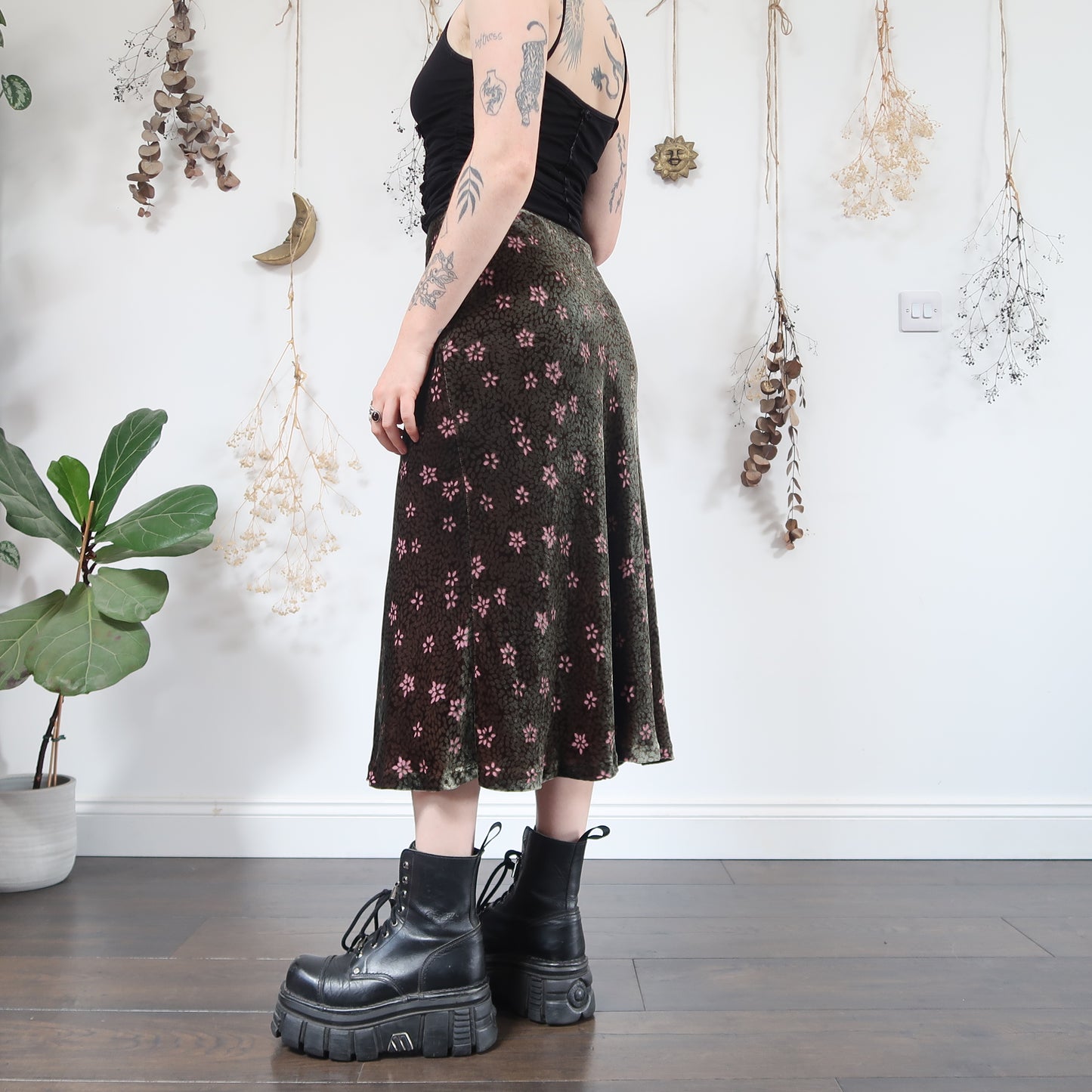Green velvet skirt - size S