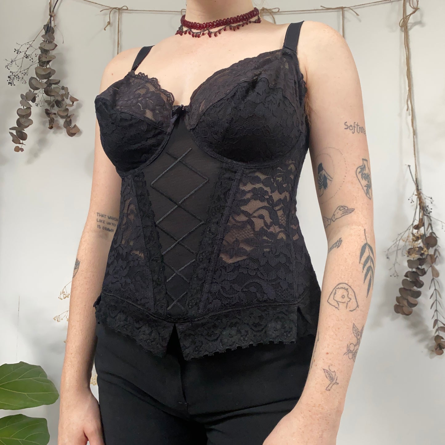 Black lace corset - size M