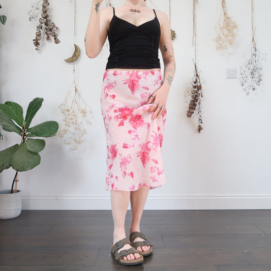 Pink floral skirt - size M