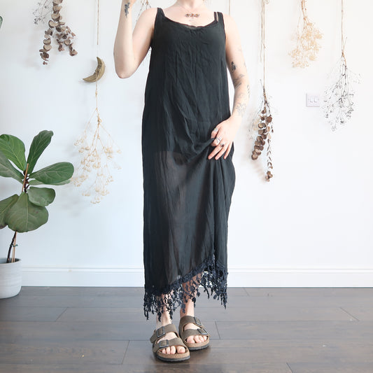 Black dress - size L