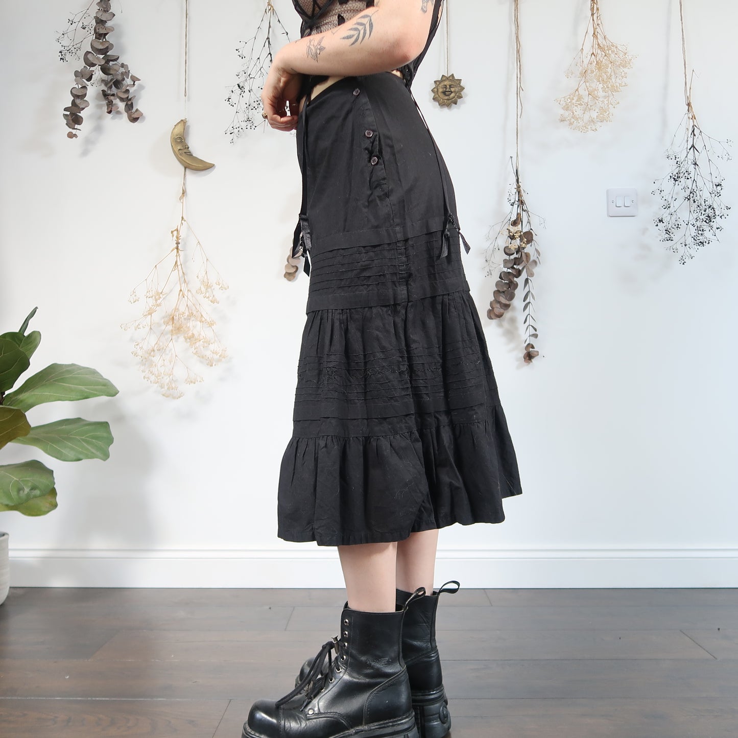 Black skirt - size 8