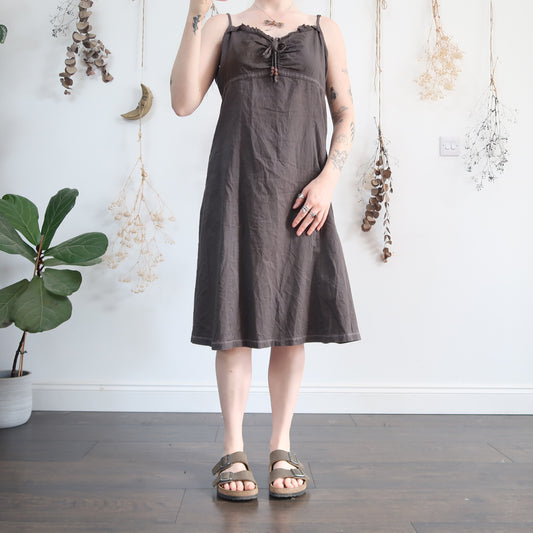 Grey brown dress - size L
