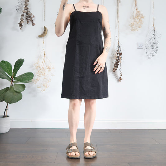 Black midi dress - size M/L