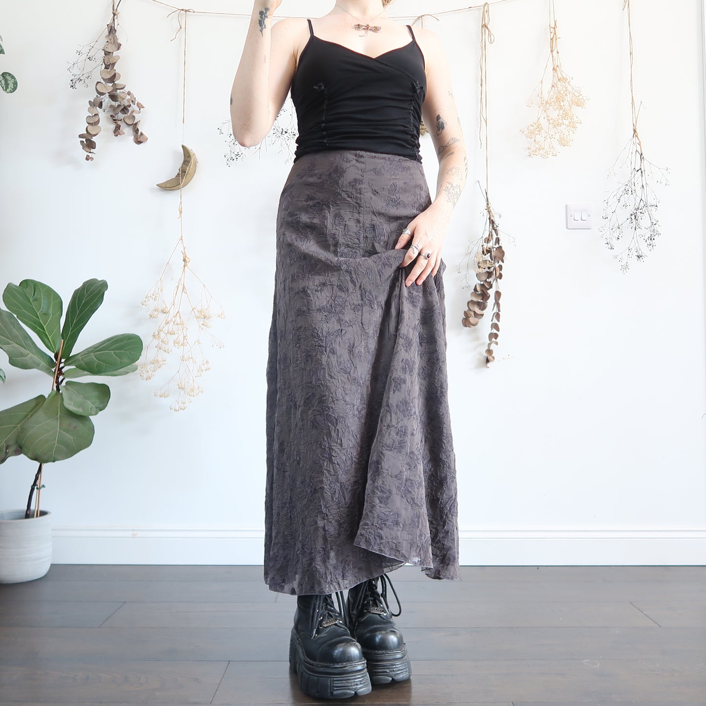 Grey floral skirt - size S