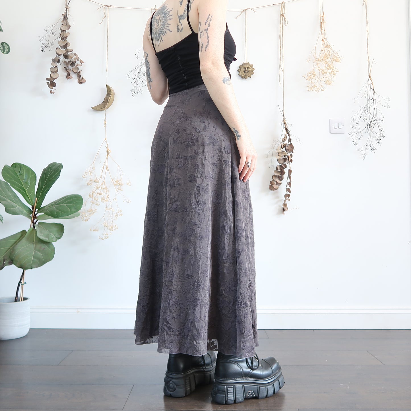 Grey floral skirt - size S