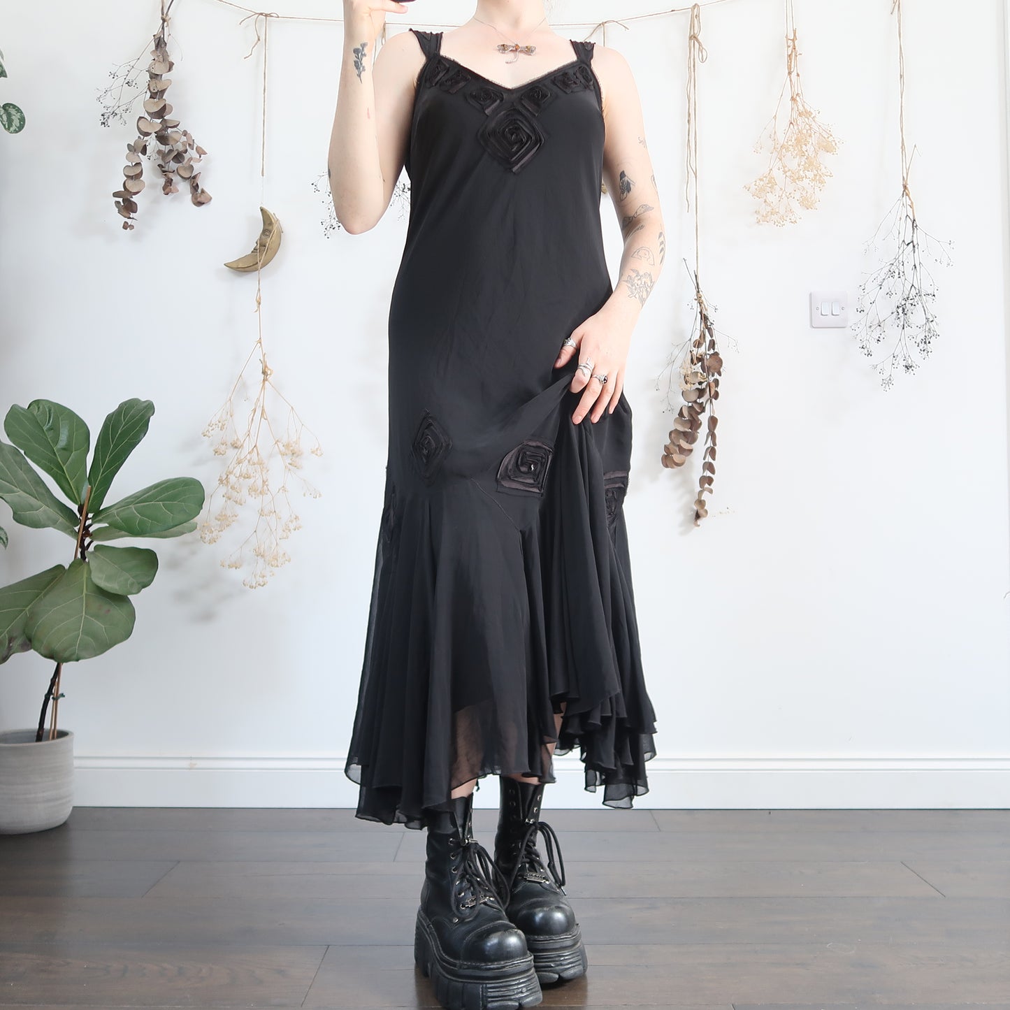 Black dress - size M/L