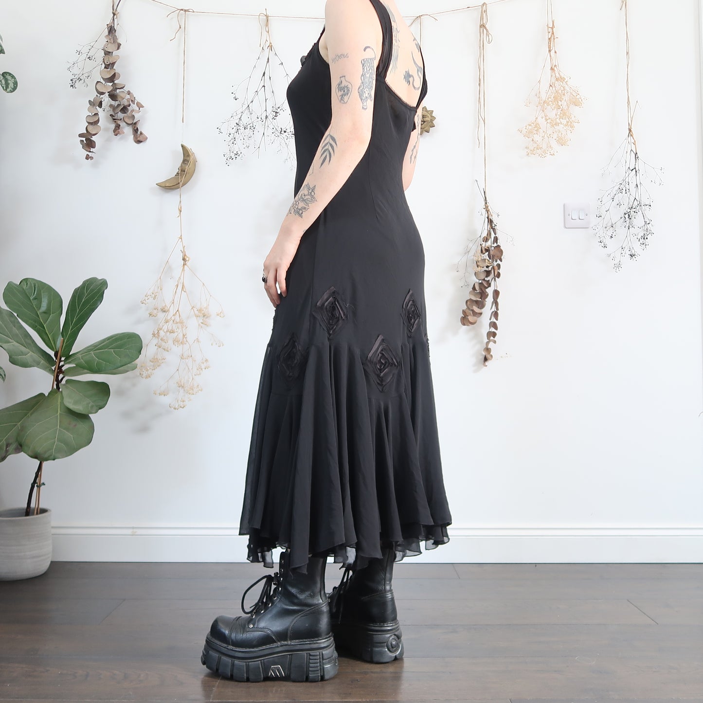 Black dress - size M/L