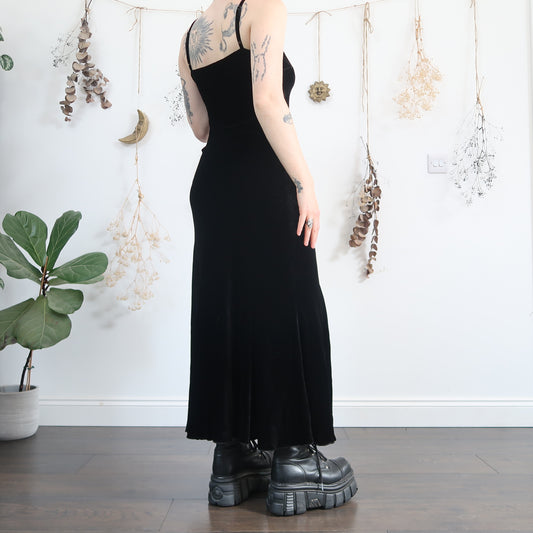 Black velvet dress - size M