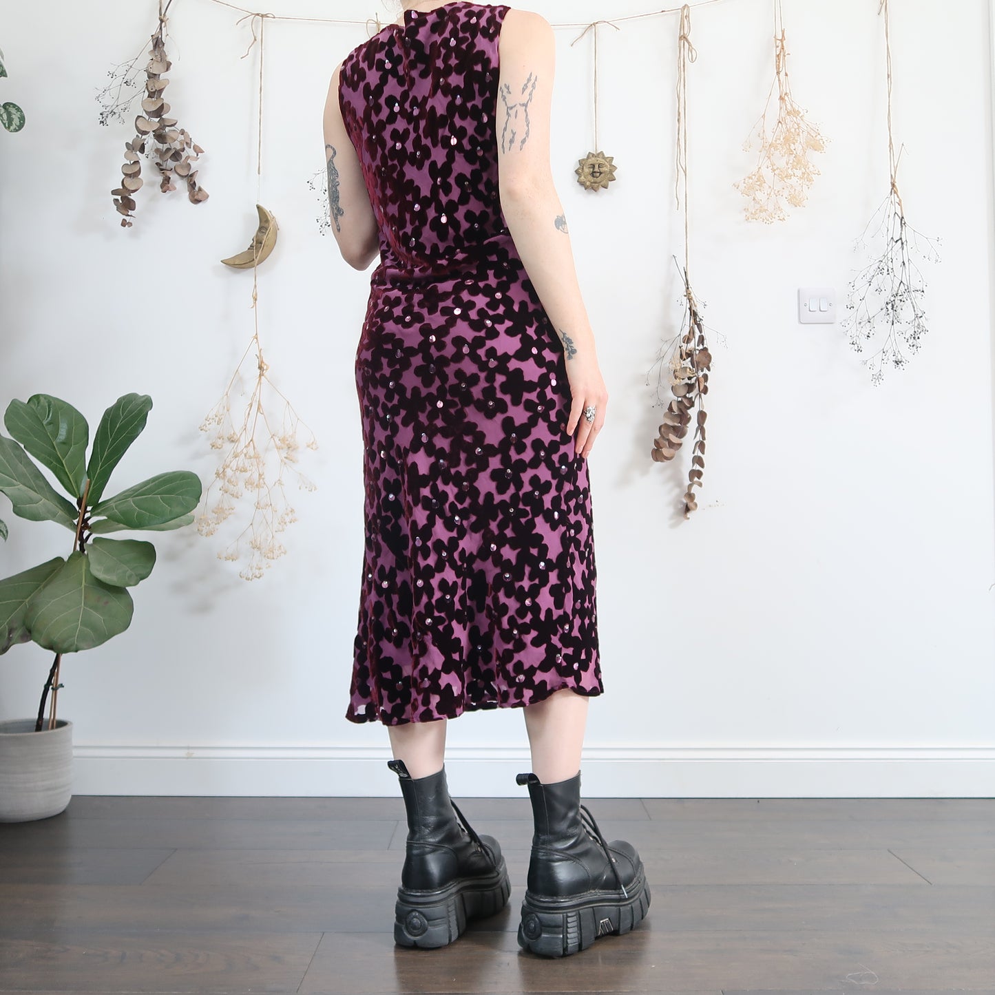 Purple velvet dress - size M