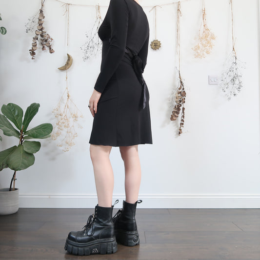 Black long sleeve dress - size S
