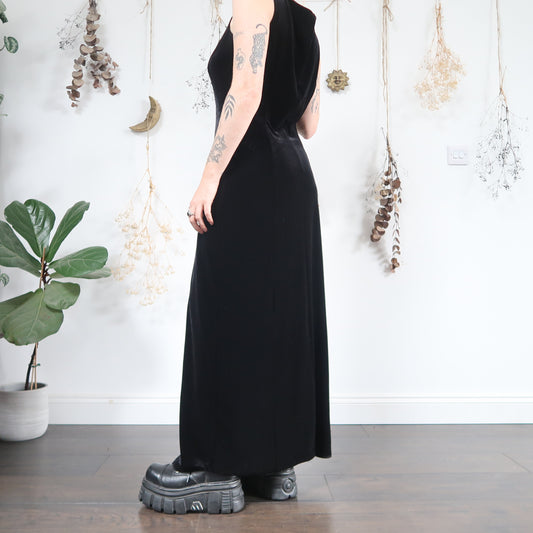 Black velvet dress - size M