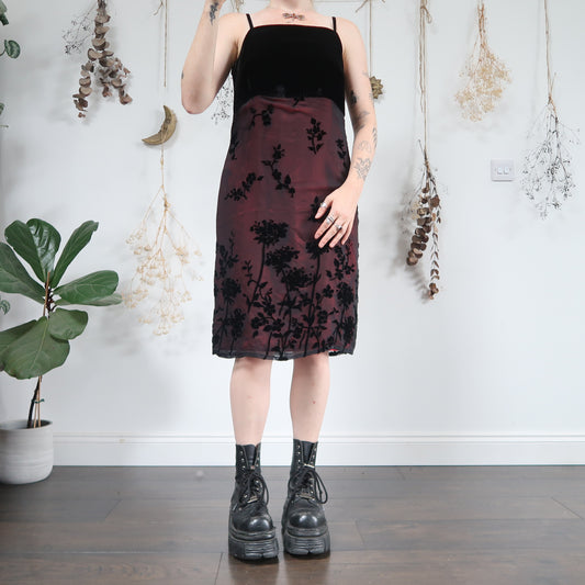 Red black velvet dress - size M