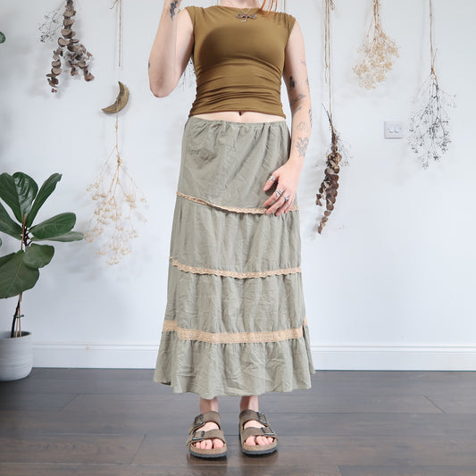 Green tiered skirt - size L