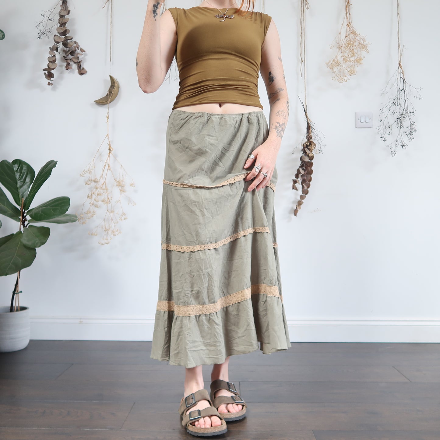 Green tiered skirt - size L