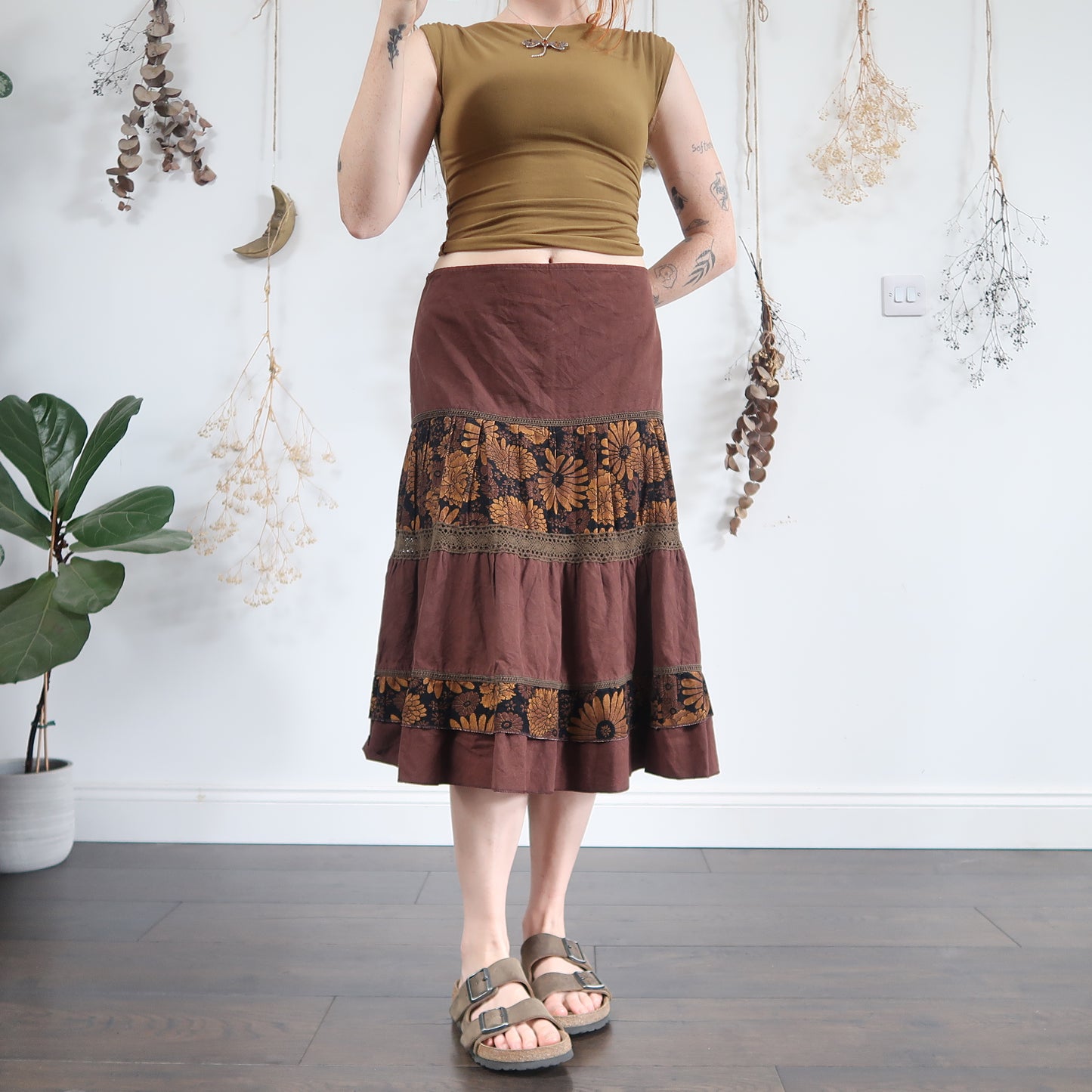 Brown corduroy skirt - size L