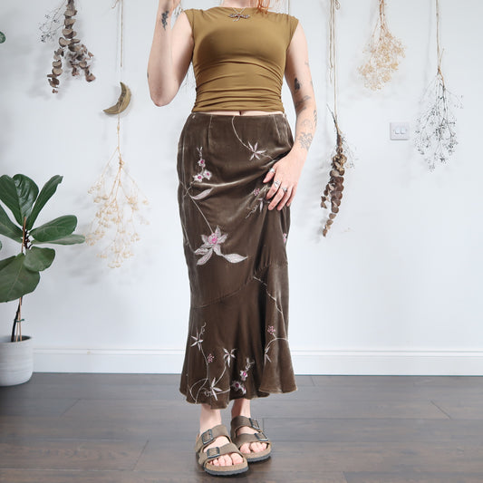 Velvet embroidered skirt - size M