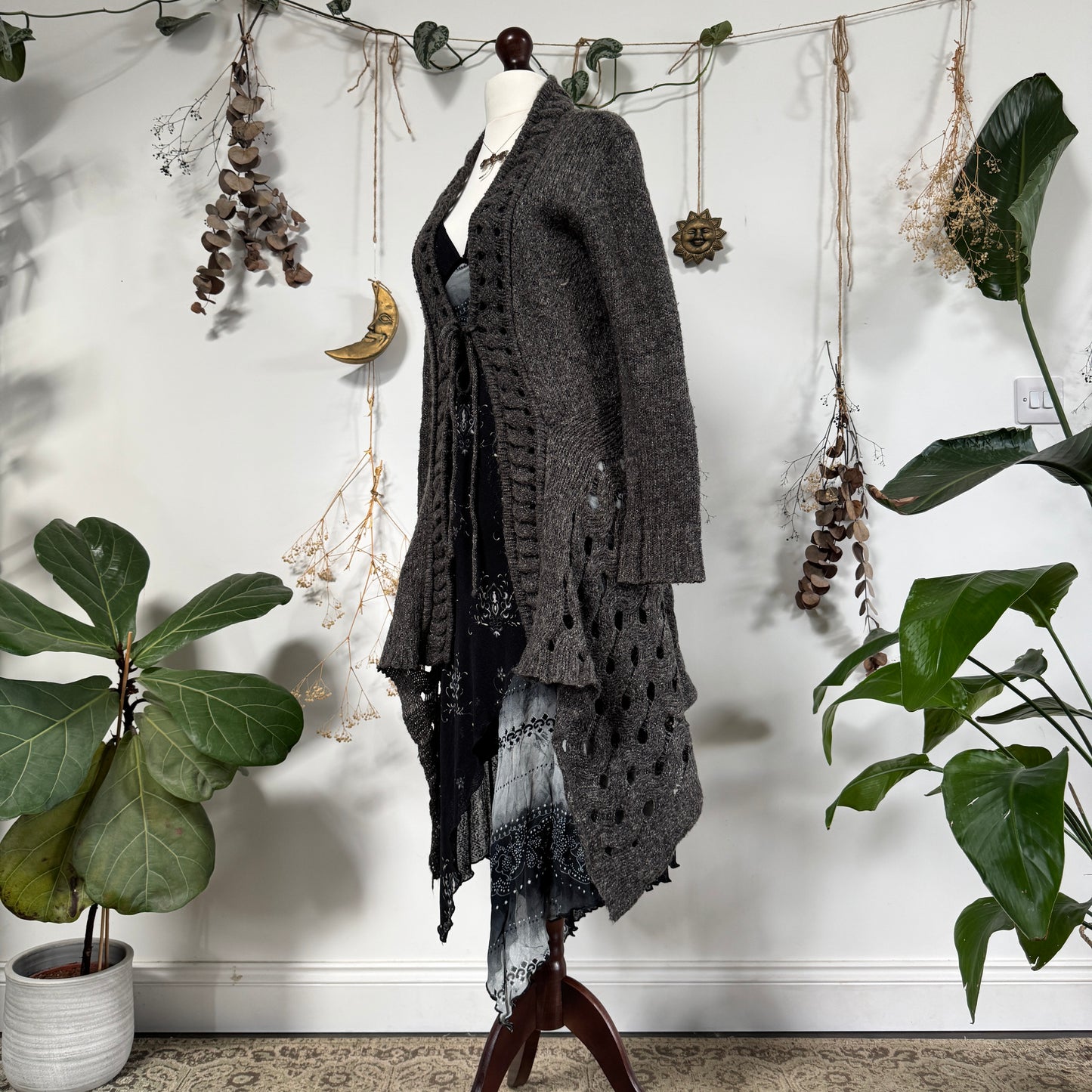 Grey knit cardigan - size L