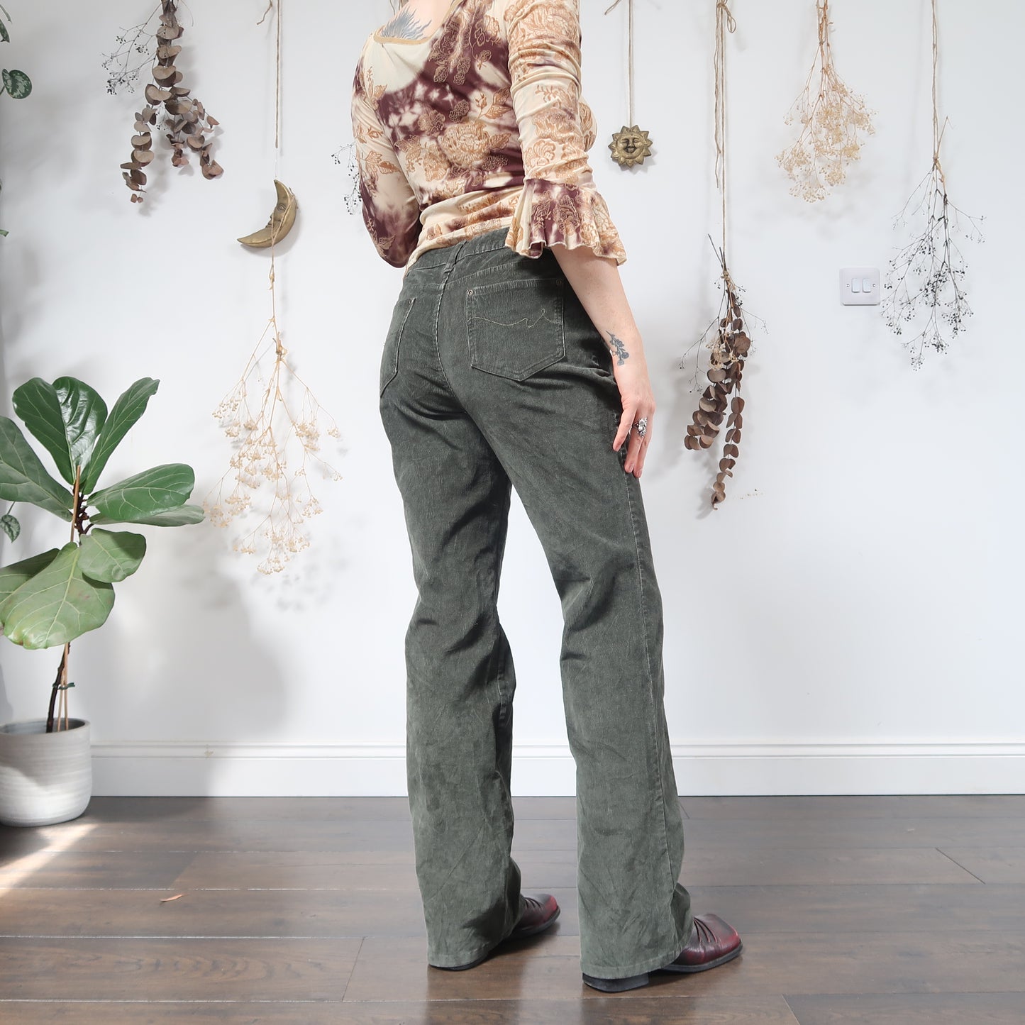 Green corduroy trousers - size M