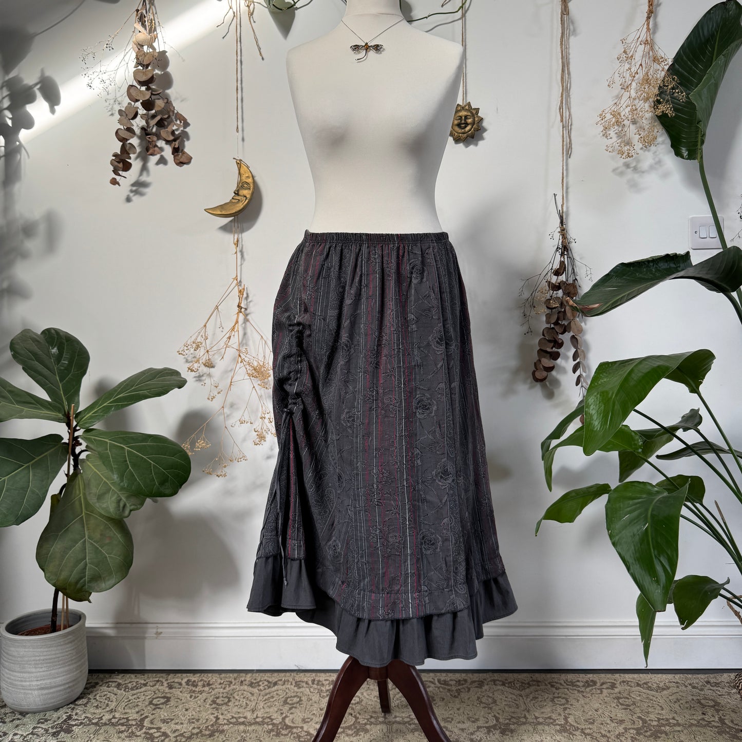 Grey ruched skirt - size M